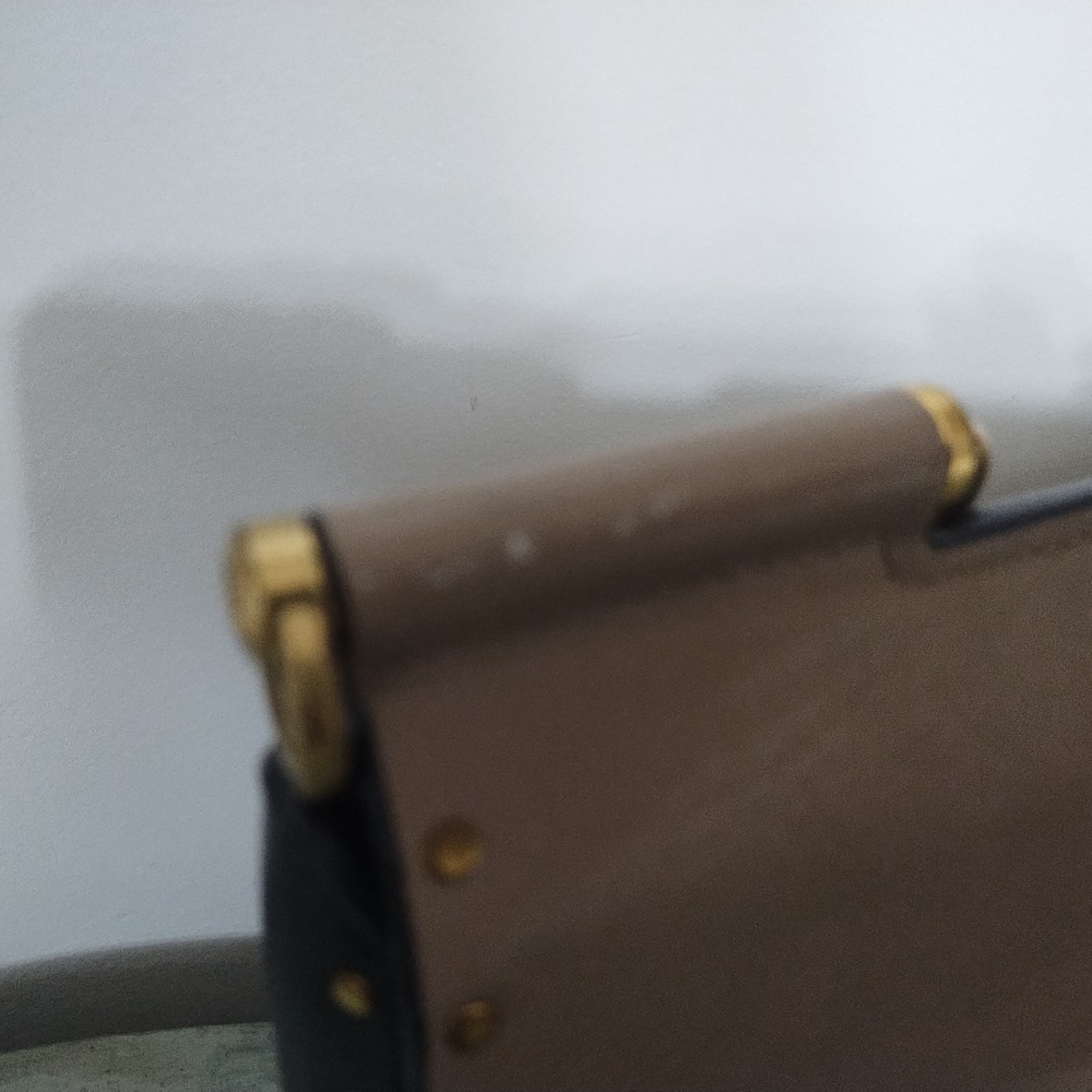 Used Ellie With Rivets - Picture 6 of 16